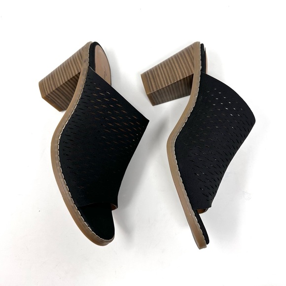 American Eagle Women’s Black Open Toe Black Suede Sandals - Picture 6 of 11